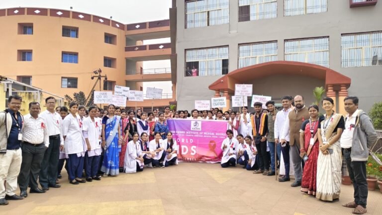 WhatsApp Image 2025-12-01 at 21.37.25